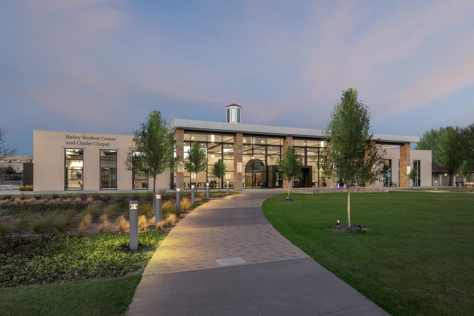 Dallas Theological Seminary – Chapel and Student Life Center
