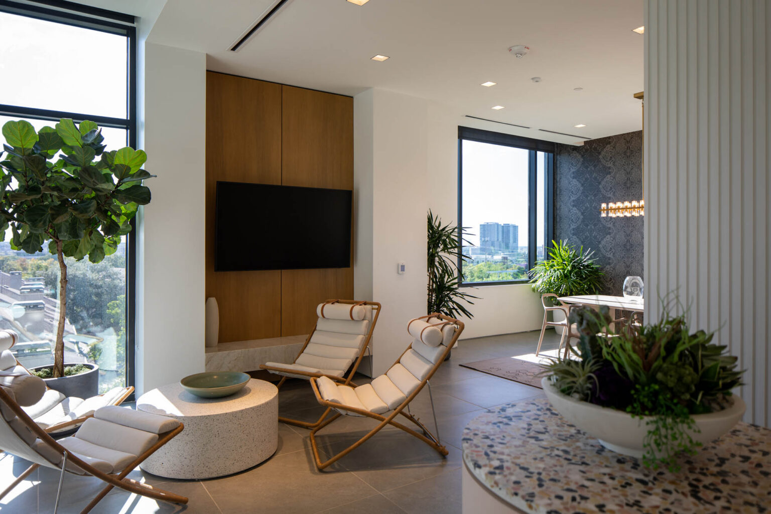 Hines Maple Terrace Residences Uptown Dallas Texas High Rise Multifamily Luxury Apartments Residential Mixed Use Hospitality Amenity Lounge A Rottet Studio Gff Design