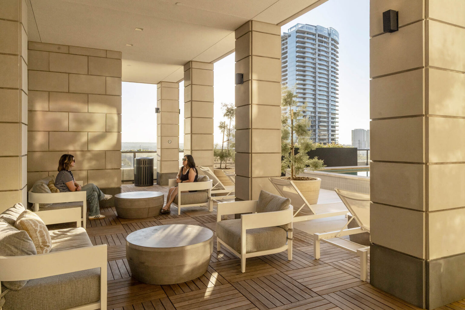 Hines Maple Terrace Residences Uptown Dallas Texas High Rise Multifamily Luxury Apartments Residential Mixed Use Hospitality Amentiy Area Covered Lounge Seating Gff Design