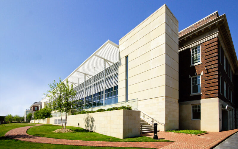 Corporate Headquarters at Old Parkland