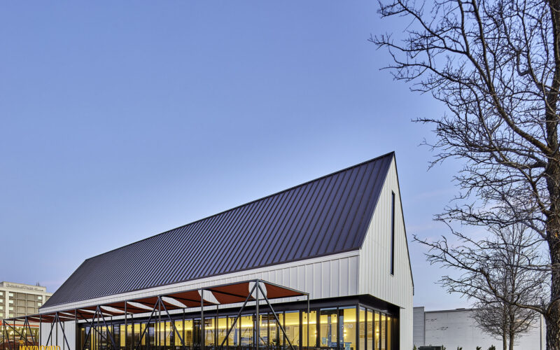 Exterior A The Mockingbird